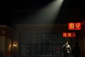 《沙丘来信》沙丘顶端的信号旗与远处风蚀岩